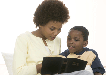 mom-kid-bible